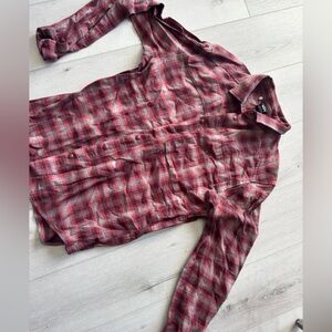 Men’s under Armour plaid shirt